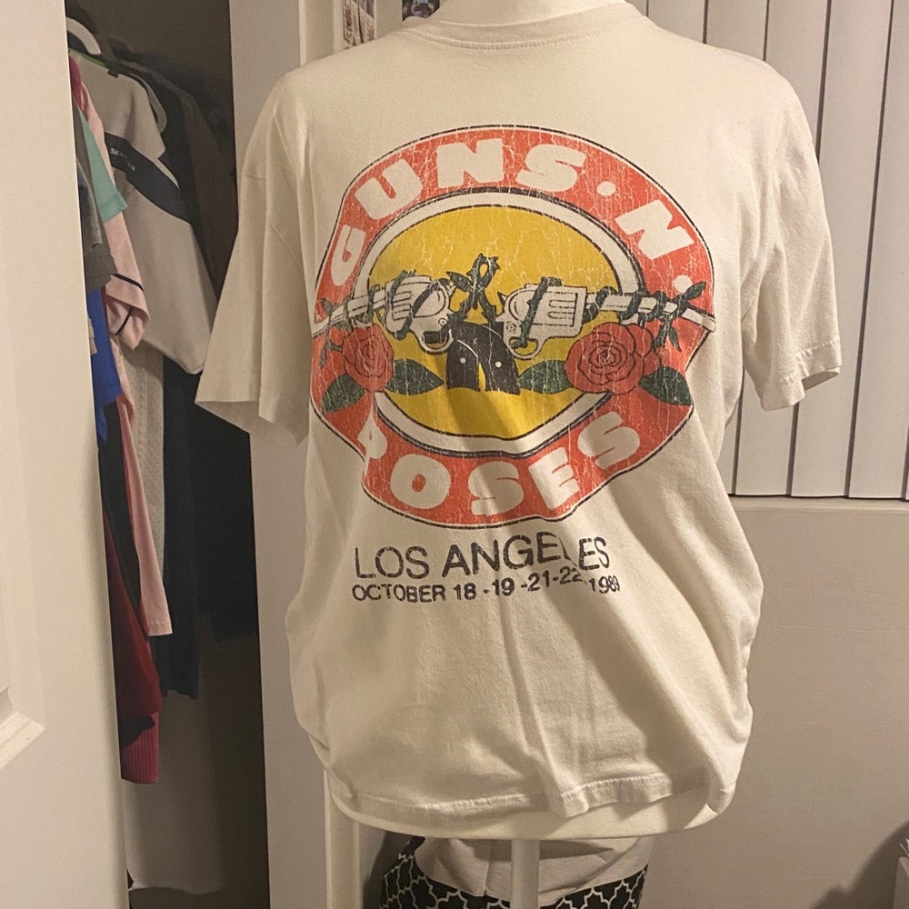 Guns N' Roses Cream Graphic Tee